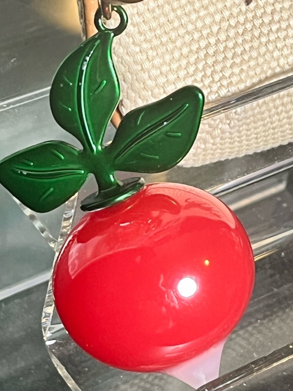 Coach Large Wristlet 19 Dreamy Veggie Horse & Carriage w/ Matching Radish Charm - Picture 6 of 6